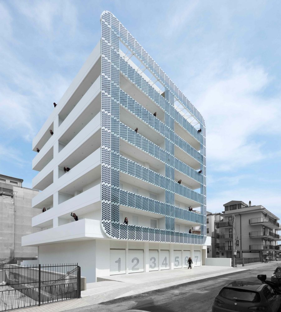 OVERSEA BUILDING Simone Micheli