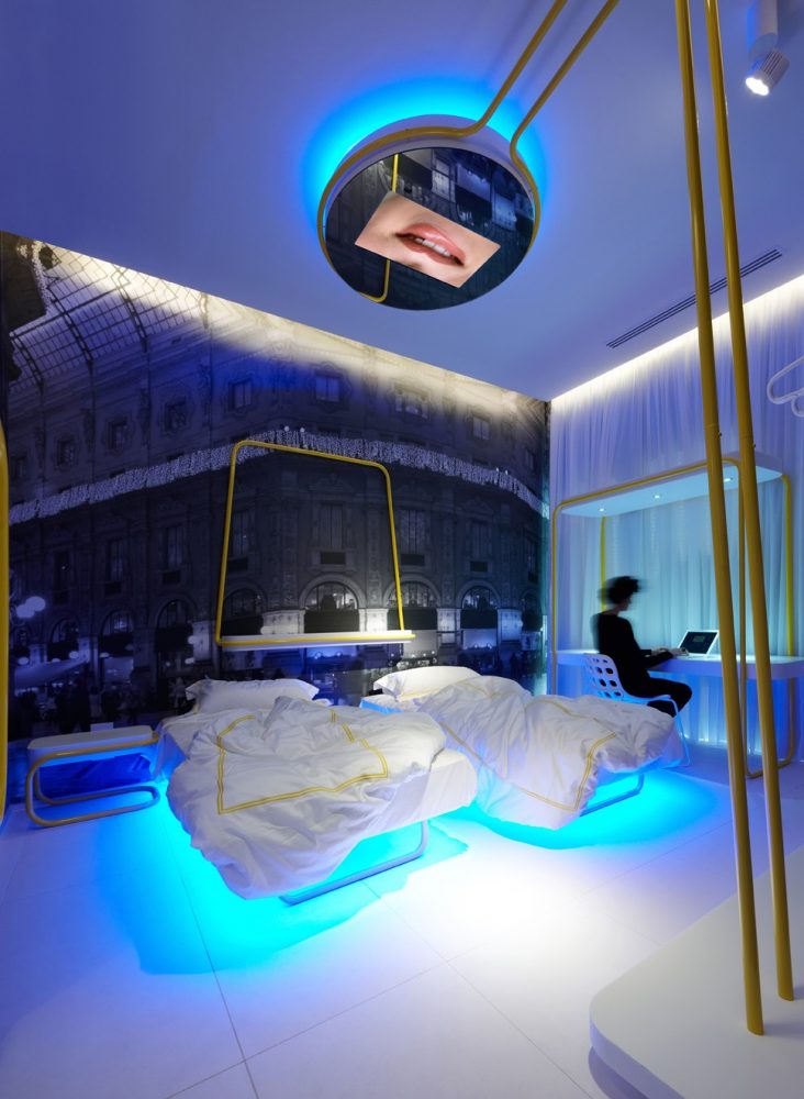 TOWN@HOUSE STREET Simone Micheli