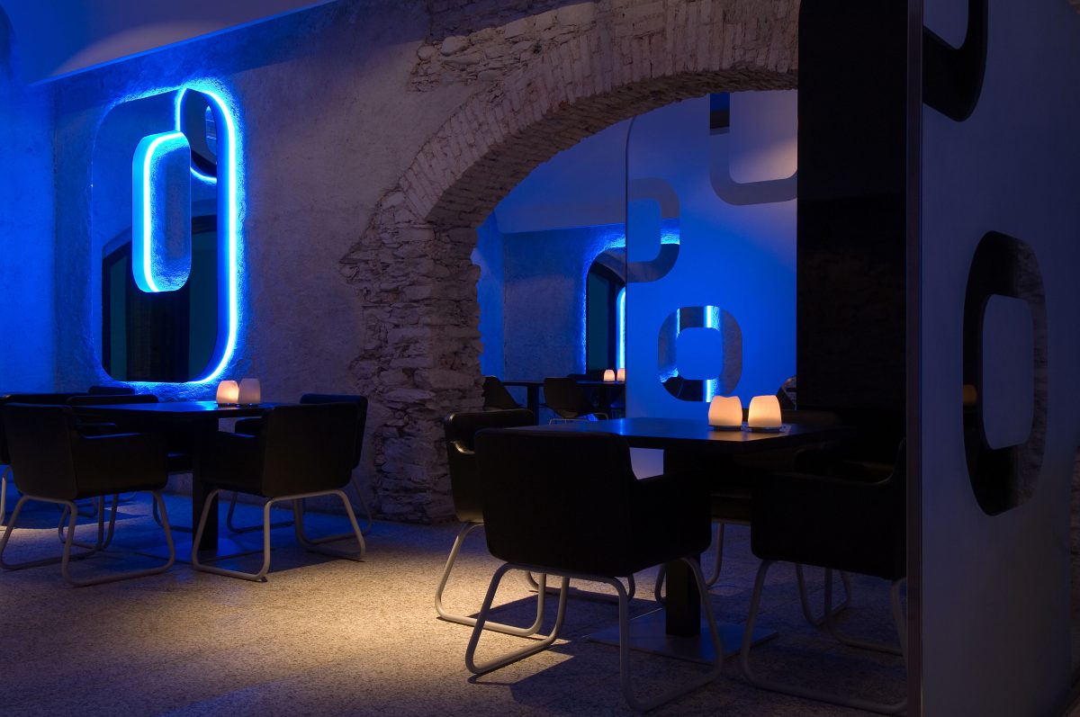 ACQUADULZA bar – wine butega & restaurant Simone Micheli