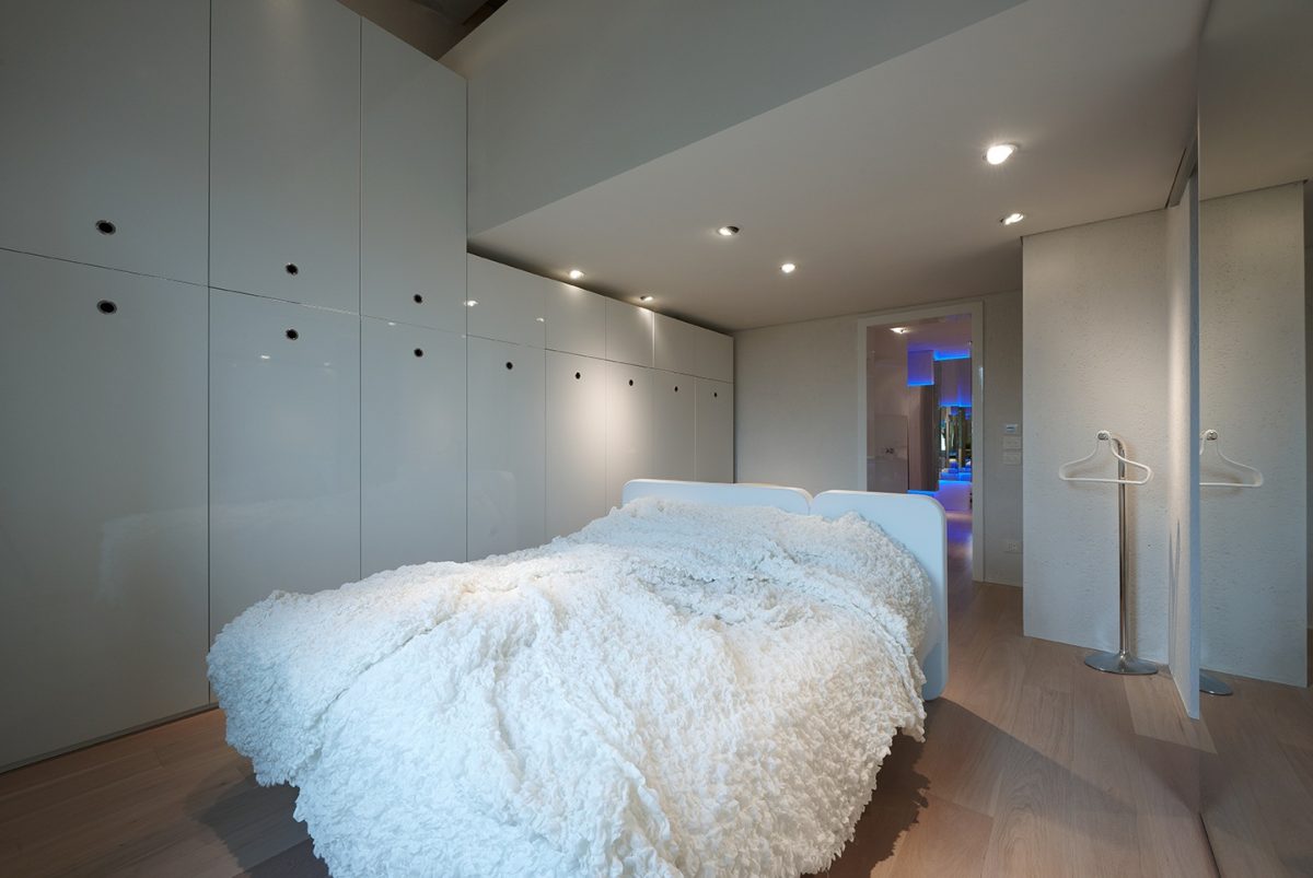 HOUSE WITH THE VIEW OF THE FUTURE Simone Micheli