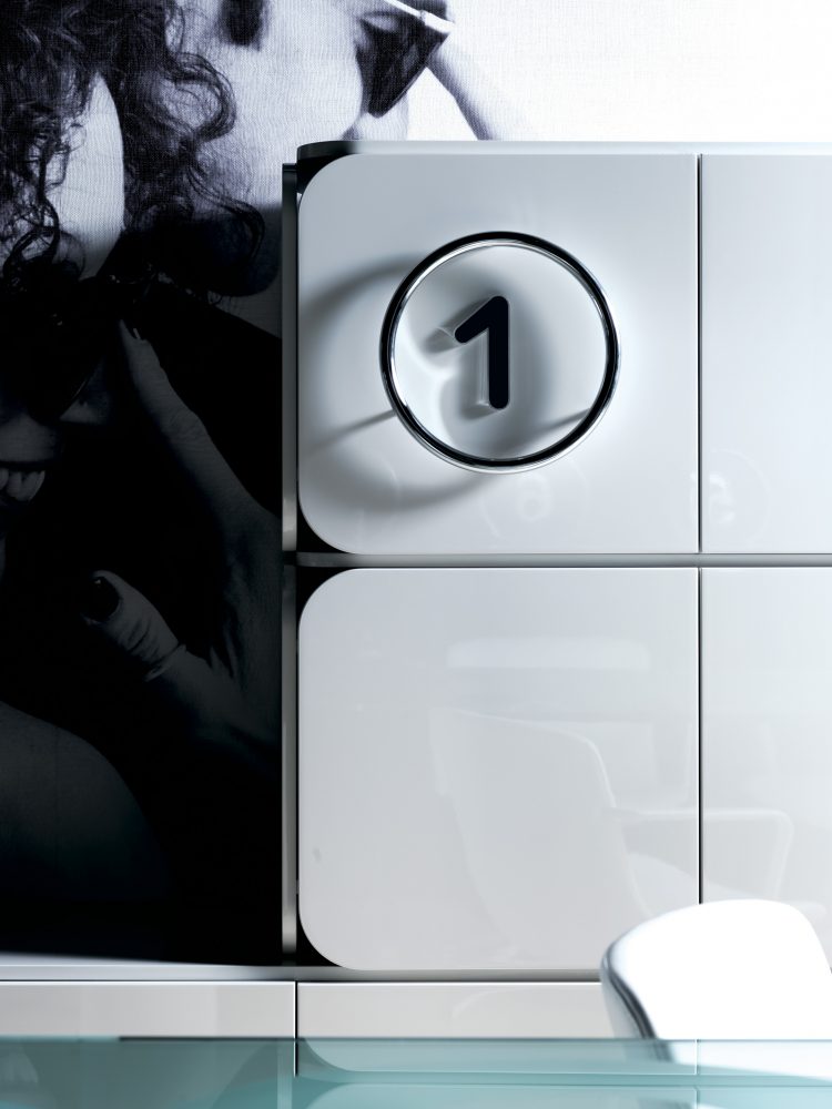 ICON Collection Simone Micheli