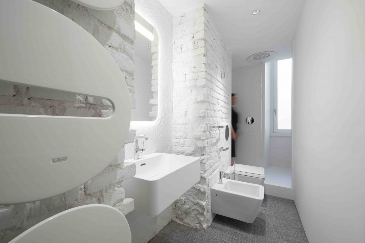 People service apartment Simone Micheli