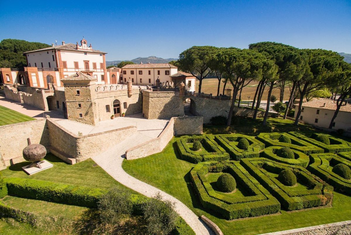 HOTEL CASTELLO DI SOLFAGNANO Simone Micheli