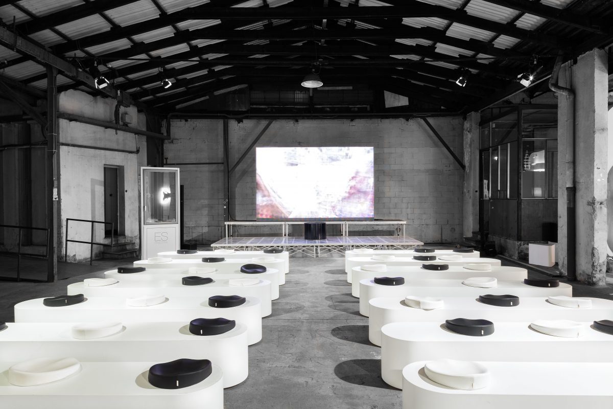 HOTEL REGENERATION social time | social life | social space Simone Micheli