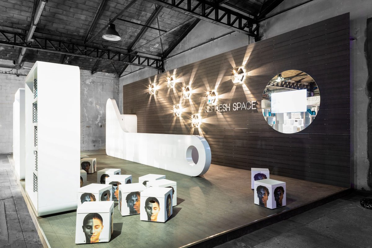 HOTEL REGENERATION social time | social life | social space Simone Micheli